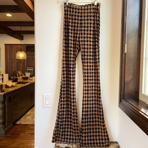 Naked Wardrobe The Houndstooth Flare Pants Women's L Velvet Burnout Mesh Stretch - Picture 1 of 11